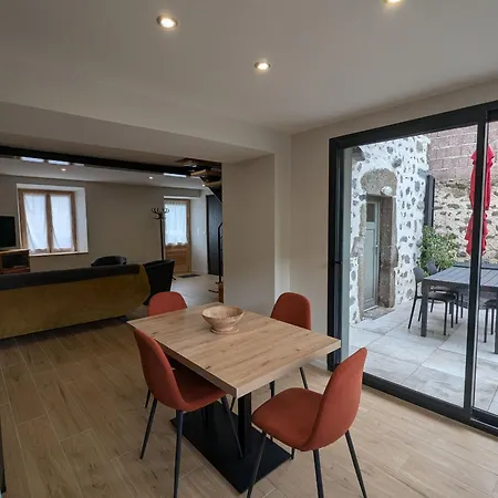 Maison Renovee Avec Terrasse Et Balcon A Polignac - Fr-1-582-539